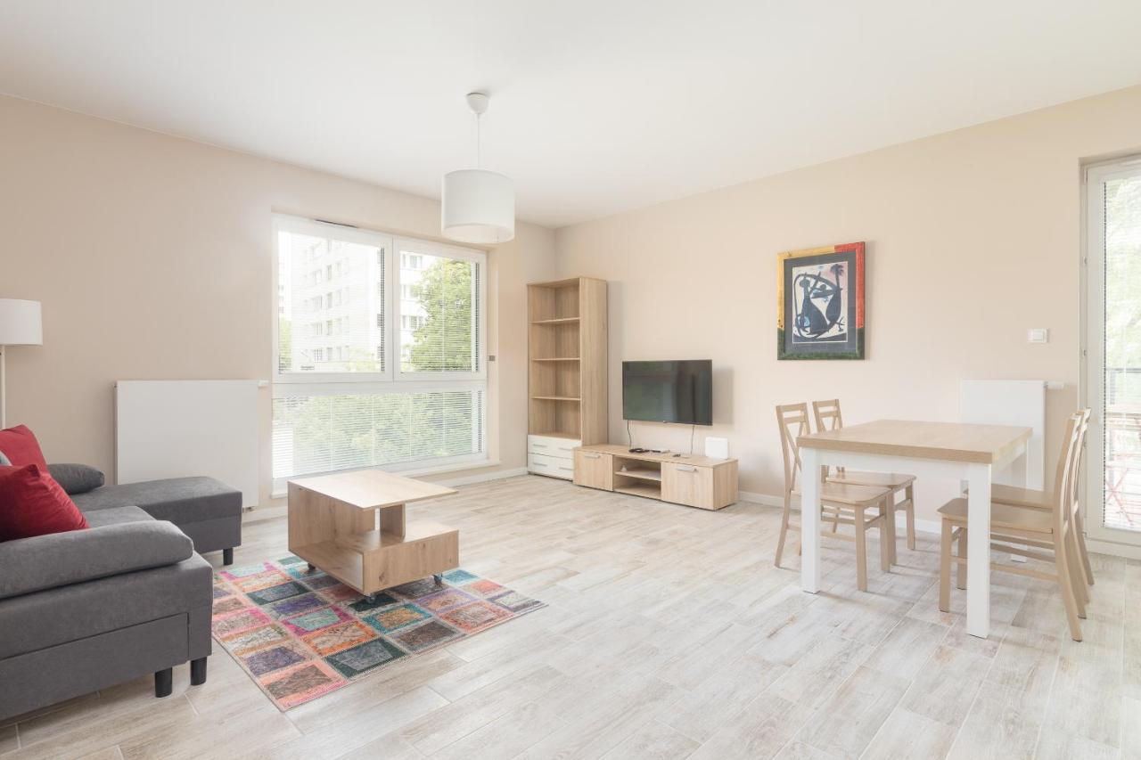 Metro Wilanowska Comfortable Apartment Varsóvia Exterior foto