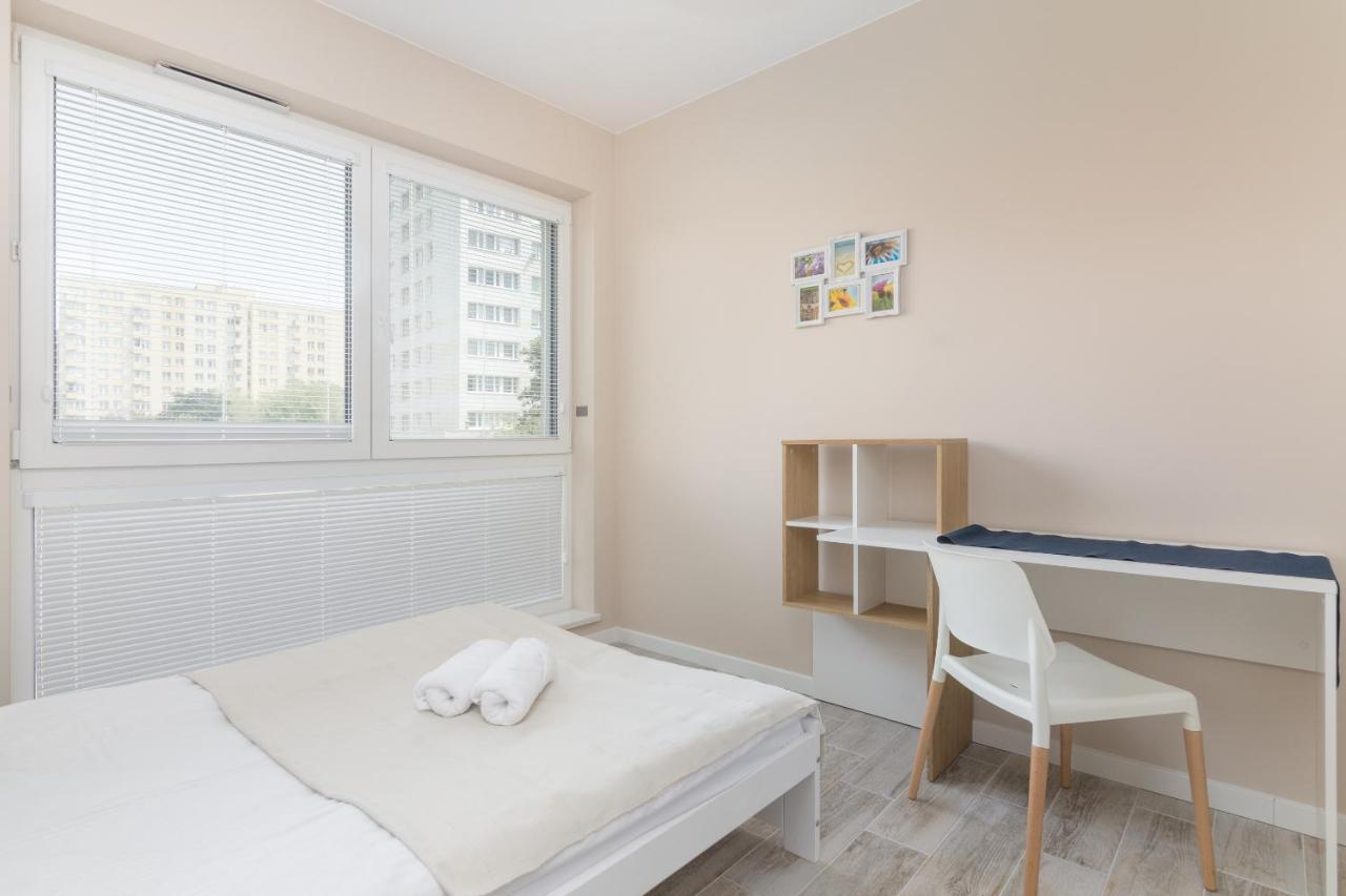 Metro Wilanowska Comfortable Apartment Varsóvia Exterior foto